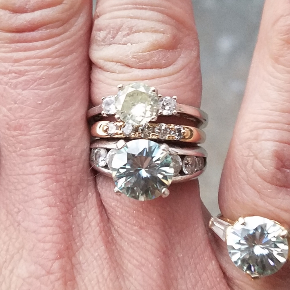 4ct Moissanite Sterling 925 Silver Ring - Picture 5 of 8